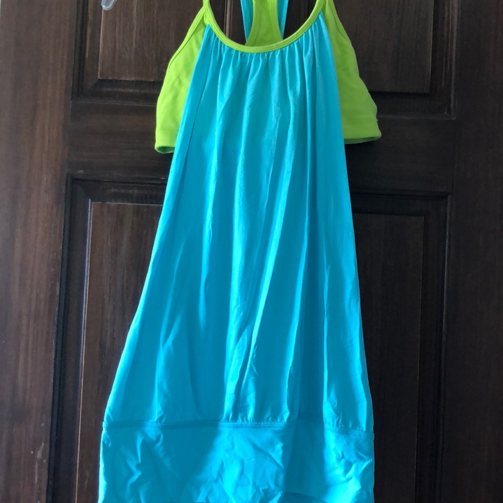 Lululemon built in tank size 6